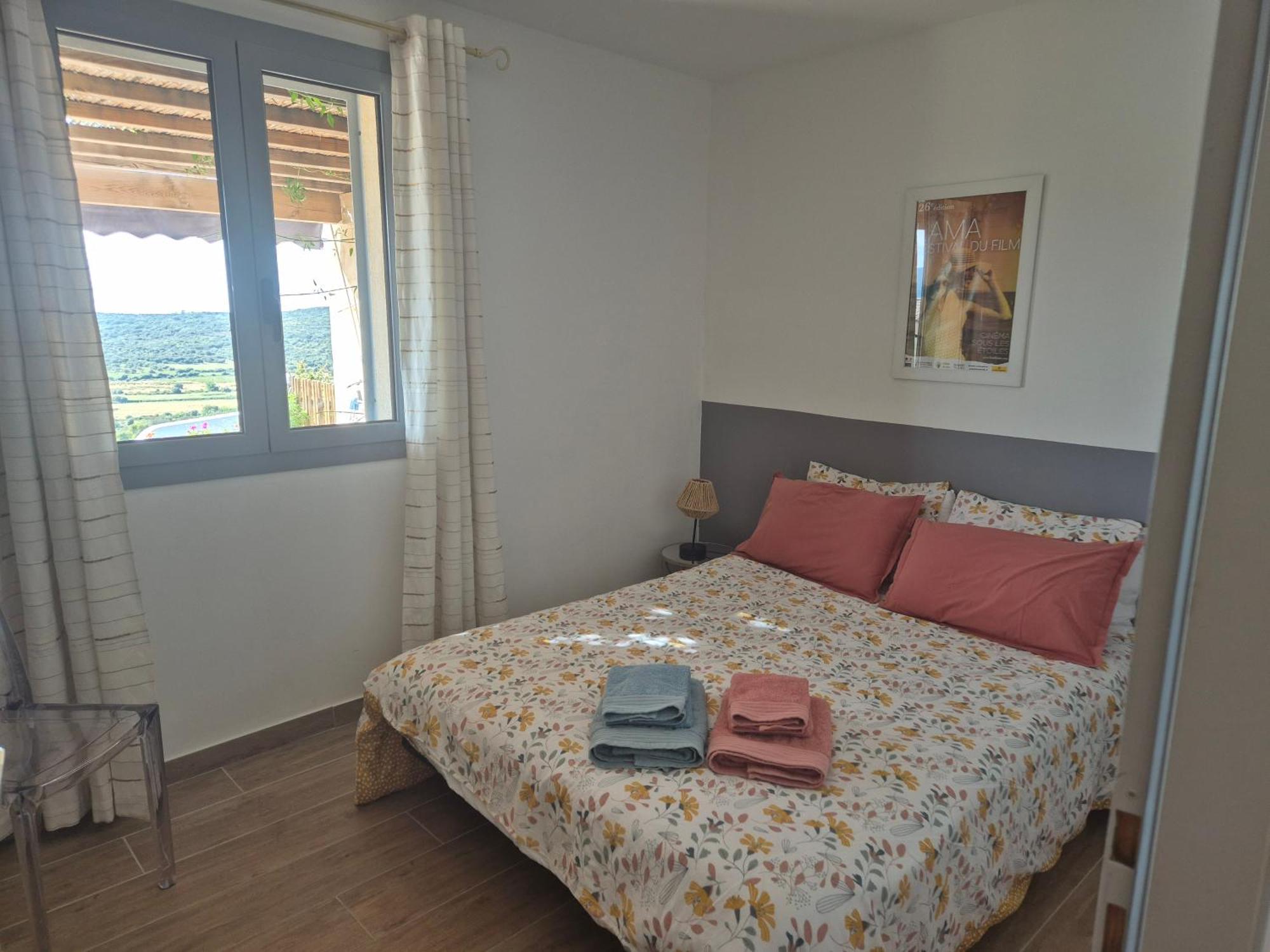Charmant Petit Logement A 3 Kms De La Plage Belgodere  Bilik gambar
